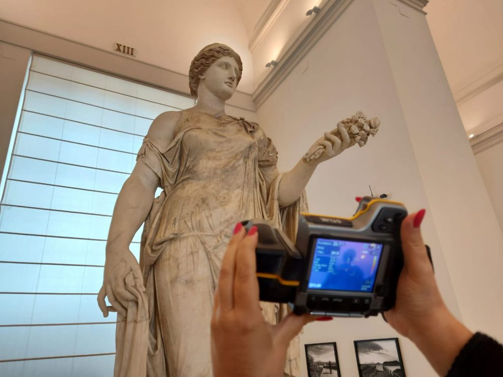 Al via la rilevazione della temperatura delle sculture nella Collezione Farnese